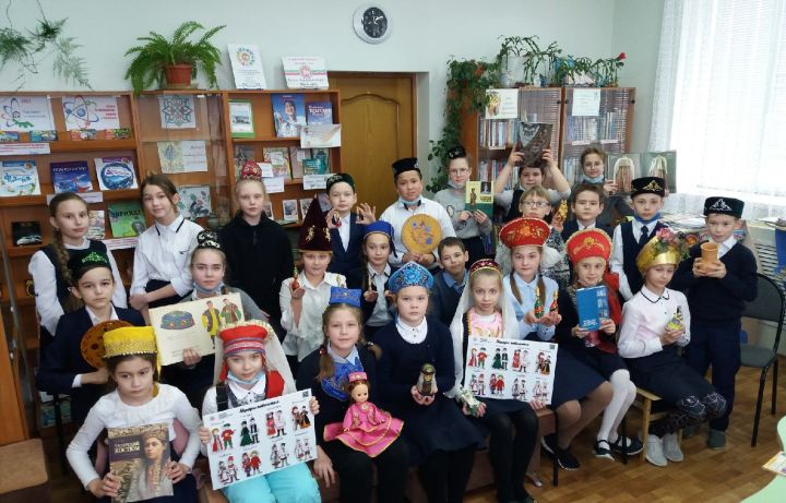 В Пестречинской детской библиотеке для учащихся прошёл урок культуры