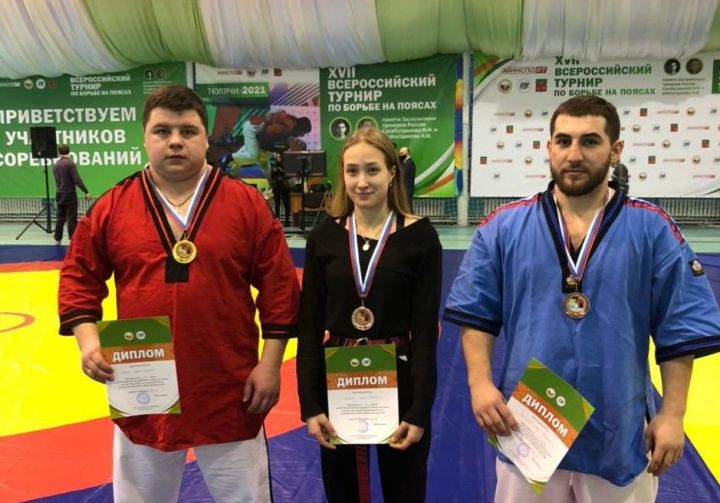 Трое пестречинских борцов заняли призовые места на Всероссийском турнире