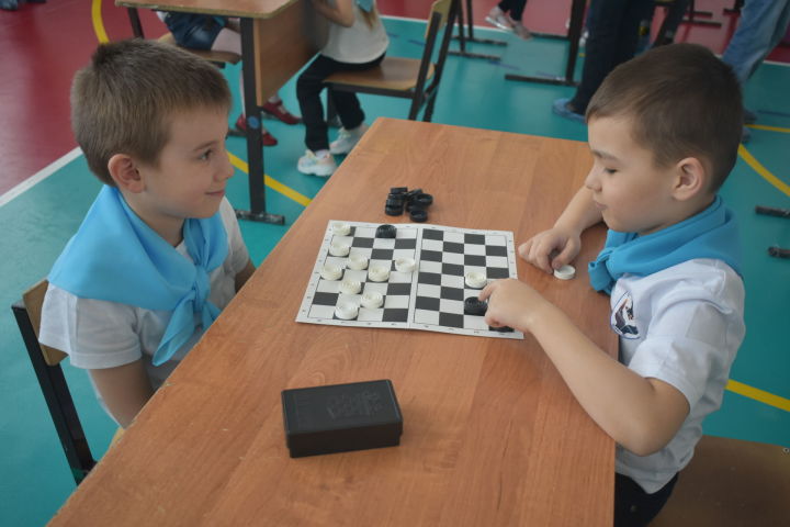 Пестречинские шахматисты с детства учатся думать на два шага вперед