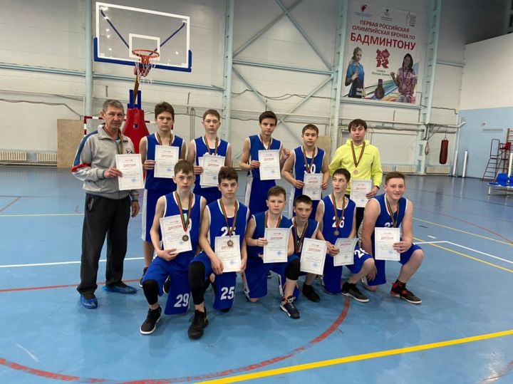 Пестречинские баскетболисты завоевали бронзовые медали в первенстве республики