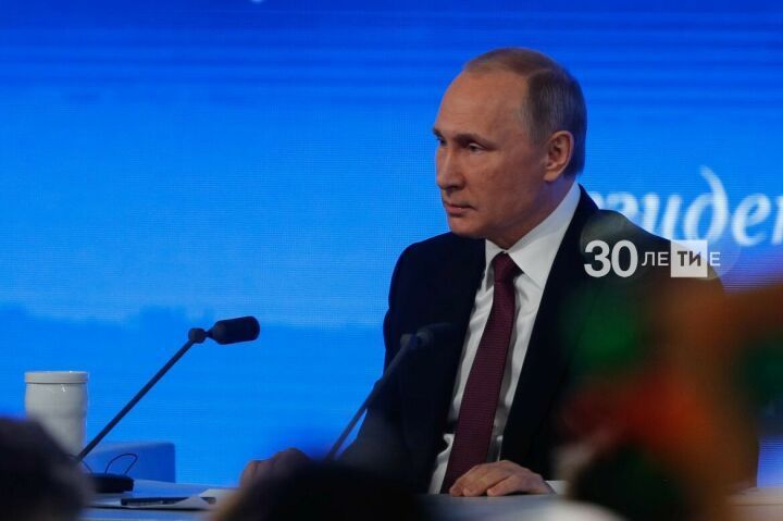 Путин подписал закон о новых выплатах на детей