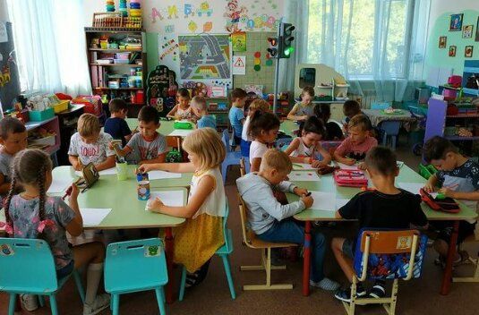 В детских дошкольных учреждениях района отметили Международный день Светофора