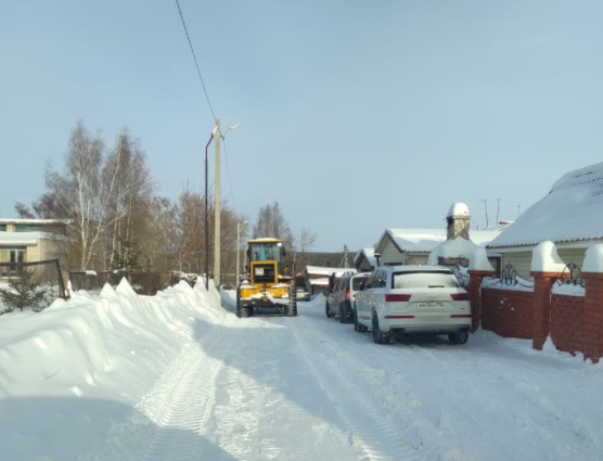В Ленино-Кокушкино чистят снег и расширяют улицы по заявкам