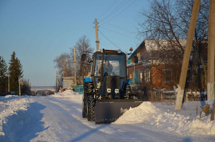 В селе Отар-Дубровка появился свой трактор