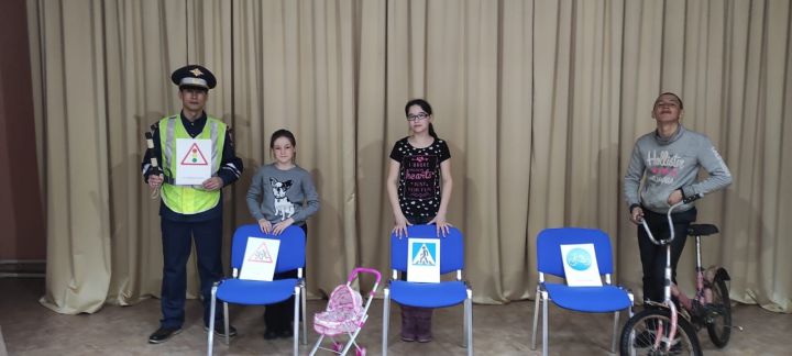 В Читинском СДК прошло мероприятие для детей «Засветись!»