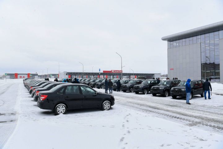 Пестречинское сельхозуправление получило новый автомобиль