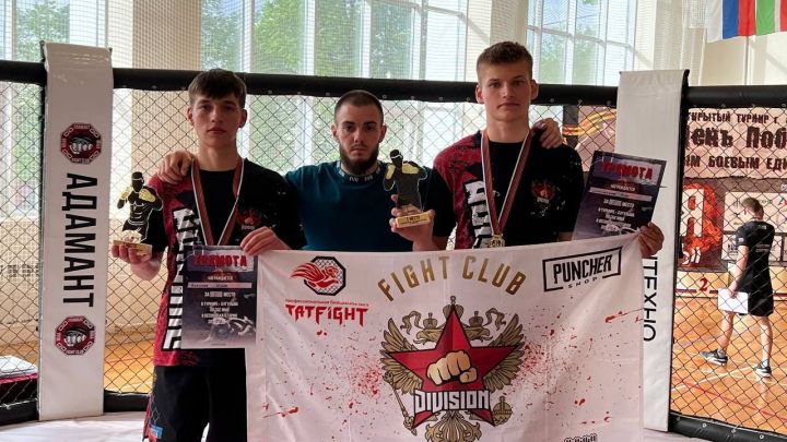 Два пестречинских бойца стали чемпионами турнира по ММА