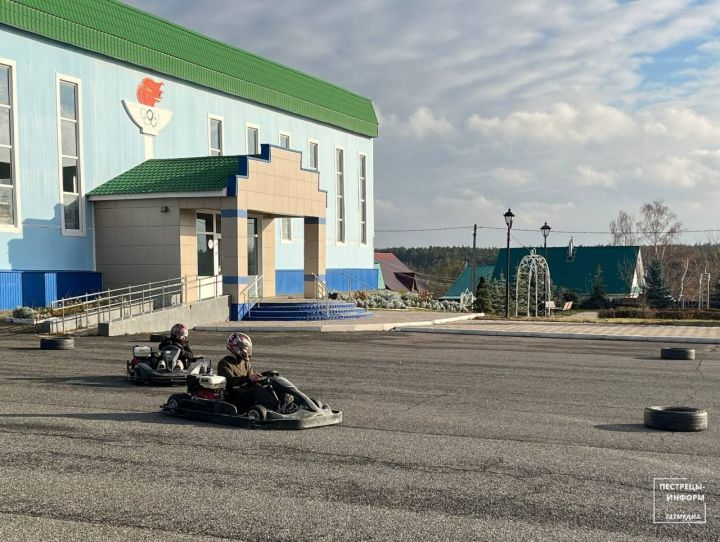 Пестречинские школьники гоняют на картах