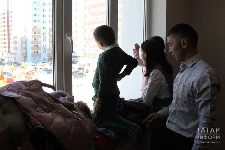 Молодые семьи участников СВО смогут получать выплаты на покупку или строительство жилья