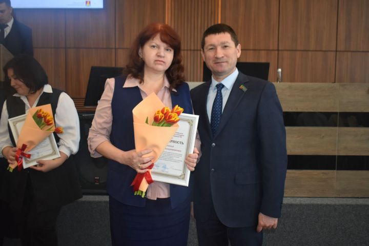 На профсоюзном собрании наградили жительниц Пестречинского района