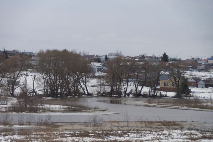 На реке Мёша в Пестречинском районе заметно поднялся уровень воды