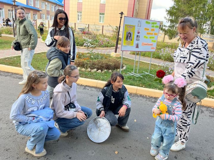 Районда авыру кызга ярдәм йөзеннән “Игелек ярминкәсе” узды