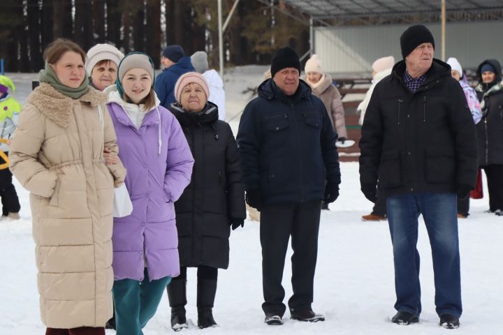 В Пестрецах широко отметили Масленицу