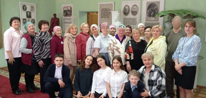 В Ленино-Кокушкино состоялась встреча школьников с участником СВО