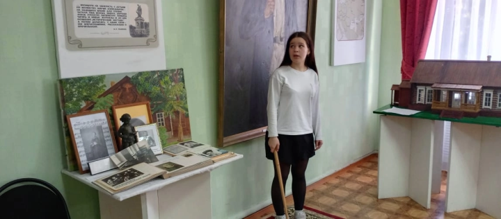 В Ленино-Кокушкино состоялась встреча школьников с участником СВО