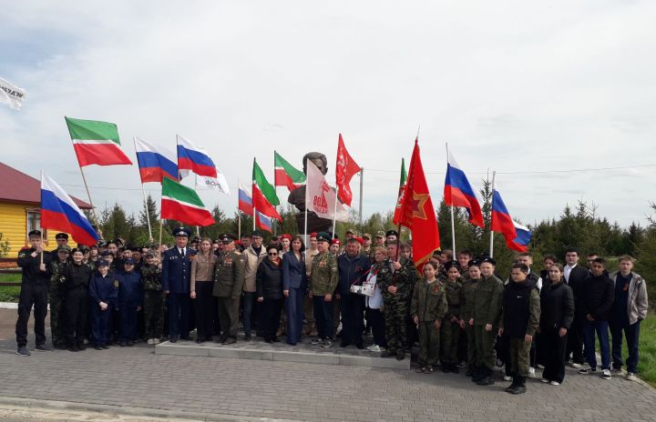 В Пестречинском районе прошел патриотический автопробег