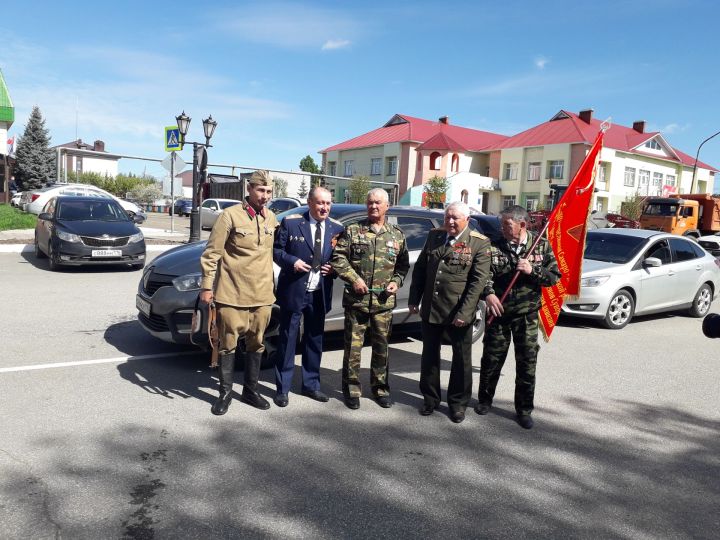 В Пестречинском районе прошел патриотический автопробег