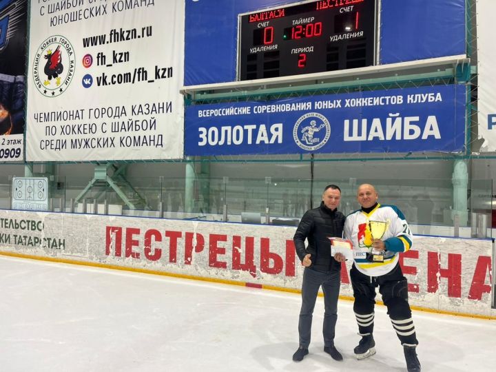 Ветераны хоккея открыли сезон в Пестрецах