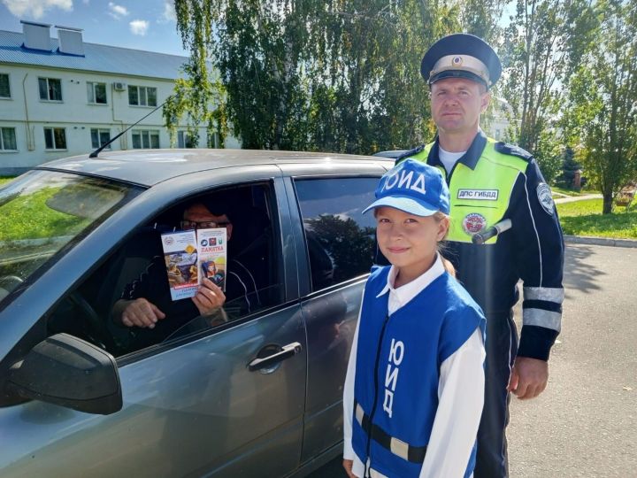 Пестречинские ЮИДовцы напомнили о безопасности на дорогах