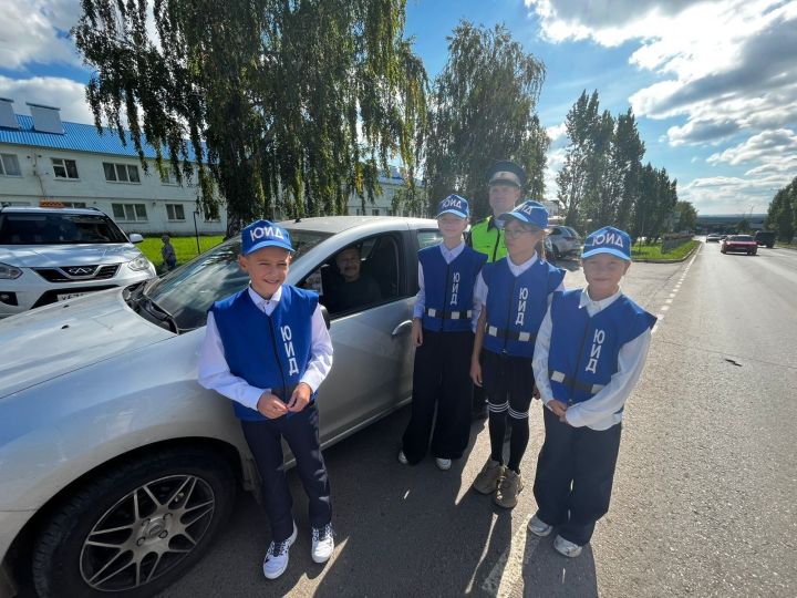 Пестречинские ЮИДовцы напомнили о безопасности на дорогах
