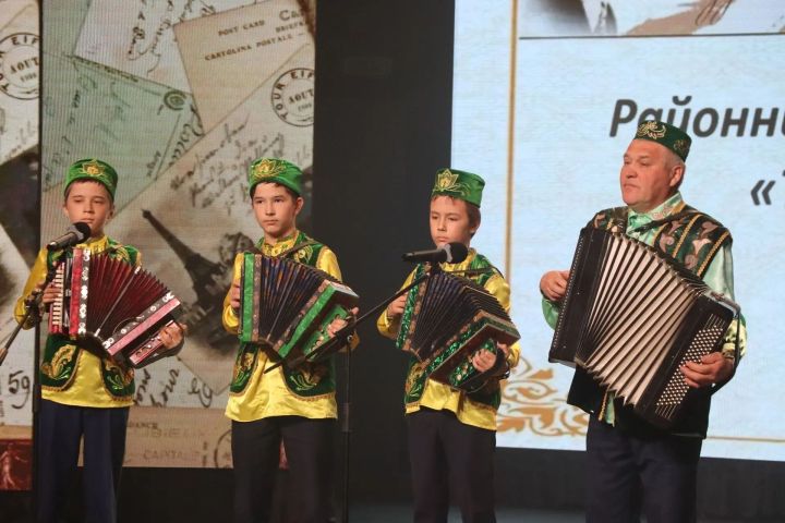 «Тукаевские напевы»: в Пестрецах состоялся творческий фестиваль