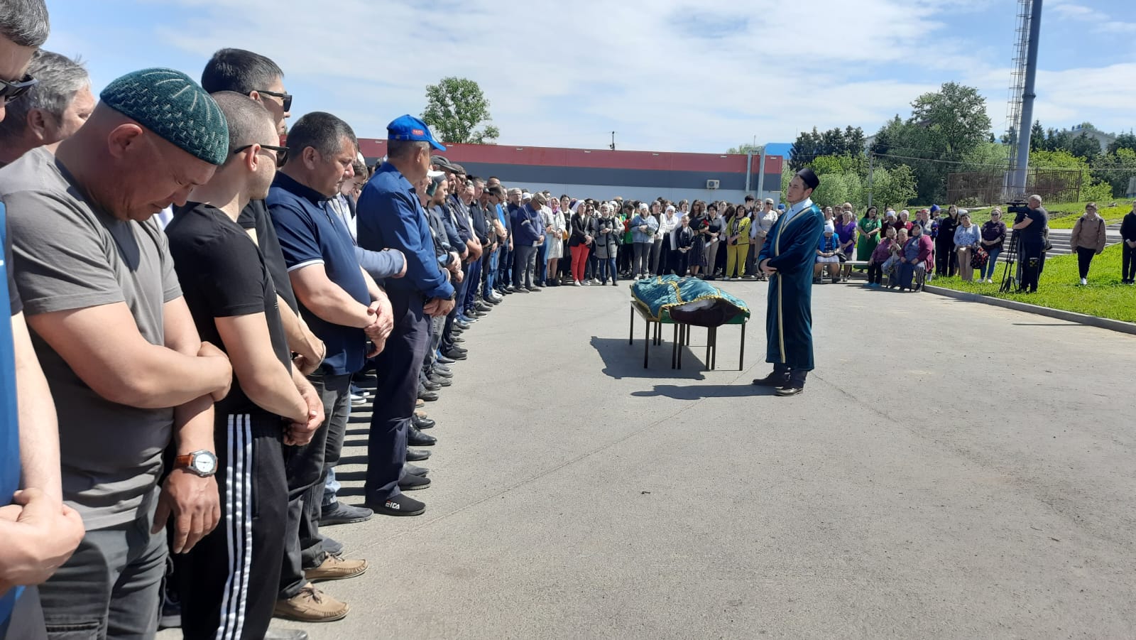 Проводили в последний путь директора Пестречинской спортшколы