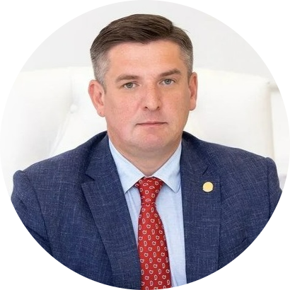Руслан Халилов