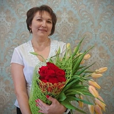 Любимую супругу, дорогую маму Раилю Рашатовну САЛИХОВУ сердечно поздравляем с юбилеем!