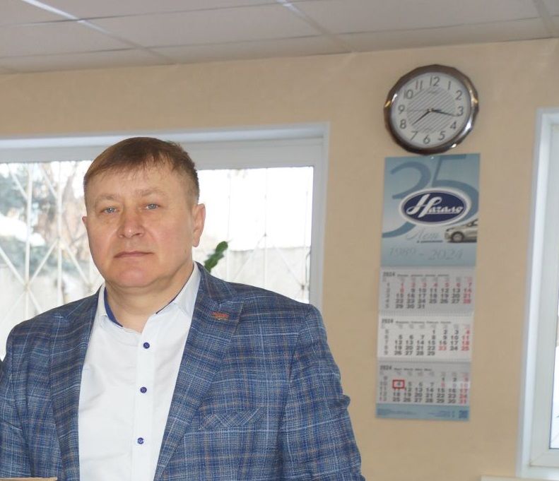 Руководителя центра Росгосстрах Геннадия Любова поздравляем с юбилеем!