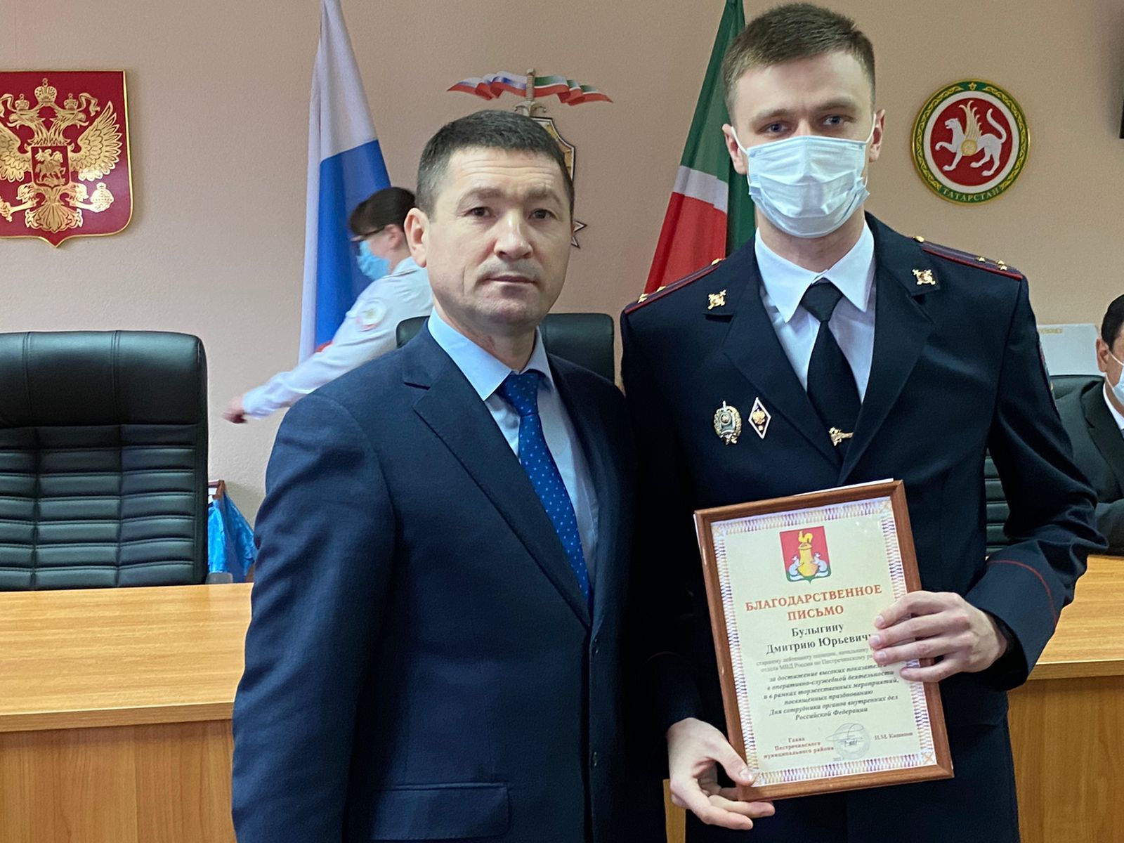 Полиция хезмәткәрләре көнендә Питрәч район эчке эшләр бүлегендә тантаналы чара узды