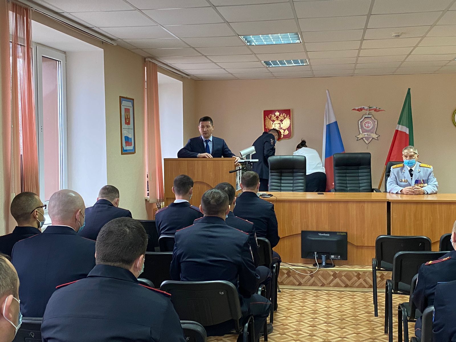 Полиция хезмәткәрләре көнендә Питрәч район эчке эшләр бүлегендә тантаналы чара узды