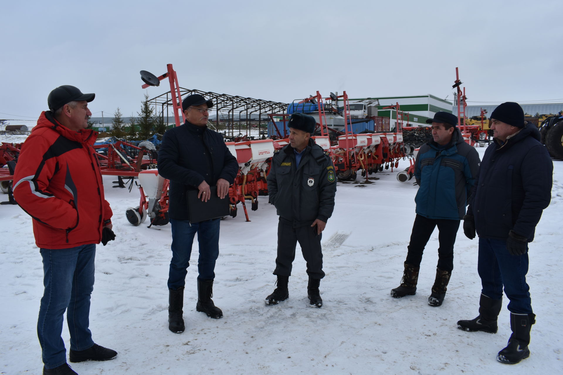 В Пестречинском районе прошел осмотр сельхозтехники