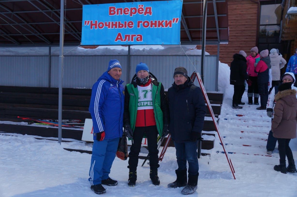 В Пестрецах состоялись ночные лыжные гонки