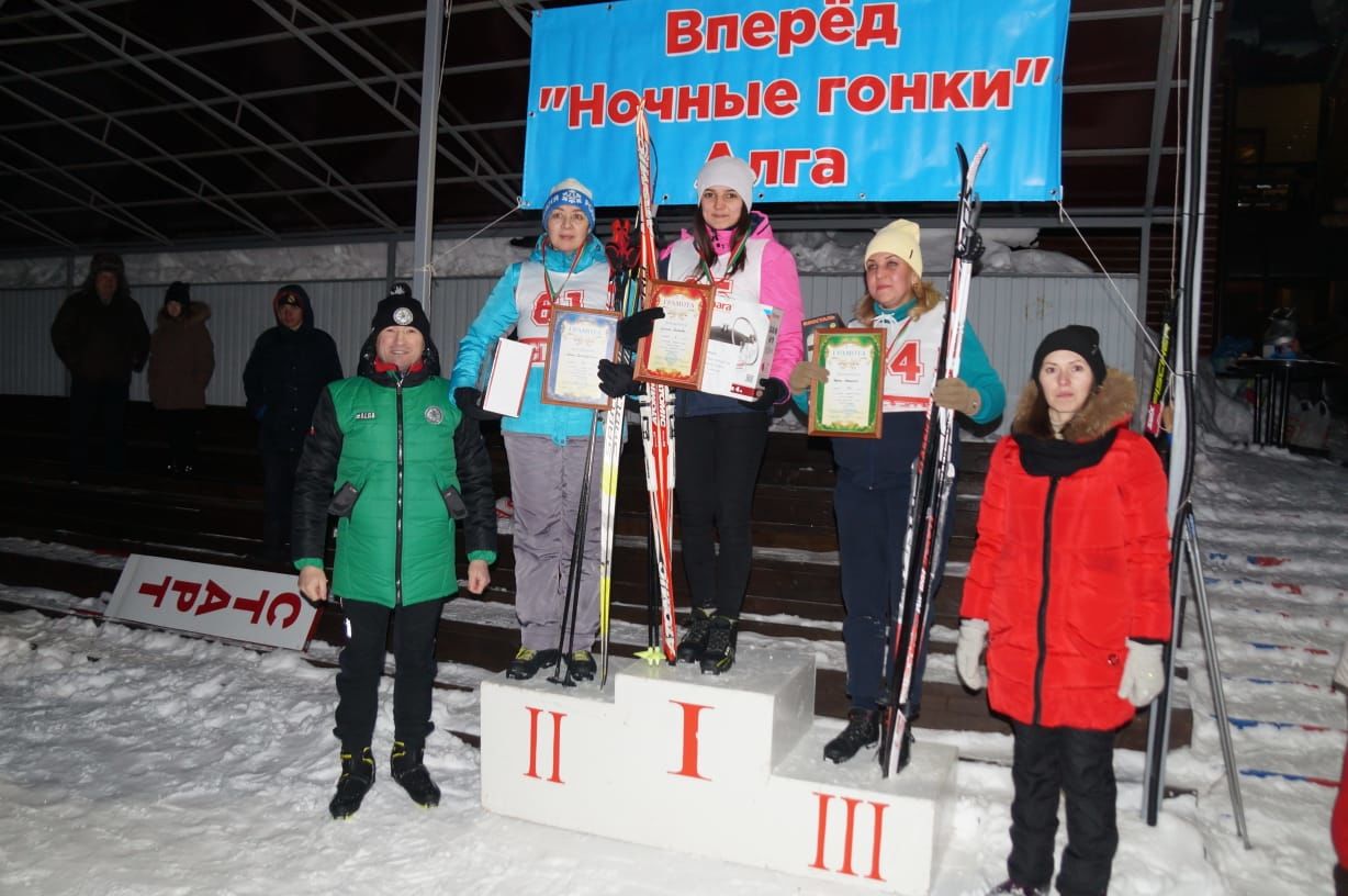 В Пестрецах состоялись ночные лыжные гонки