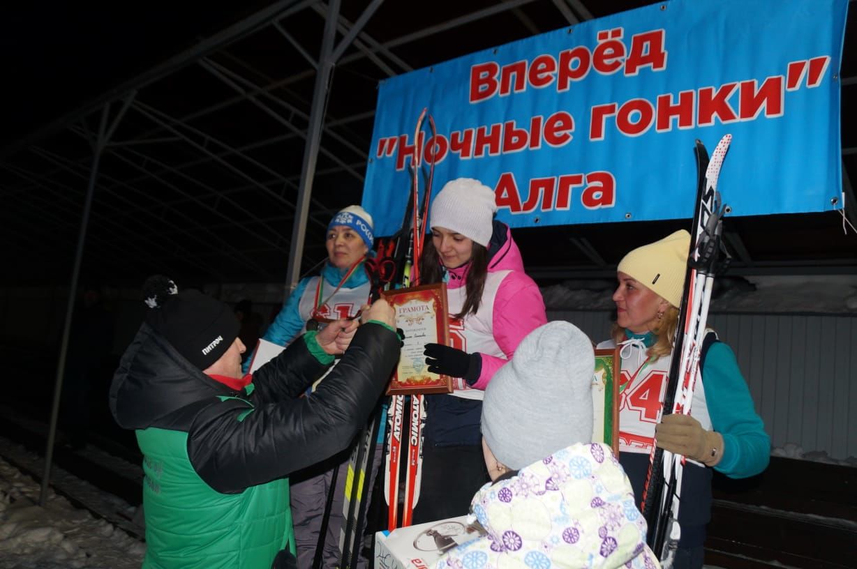 В Пестрецах состоялись ночные лыжные гонки