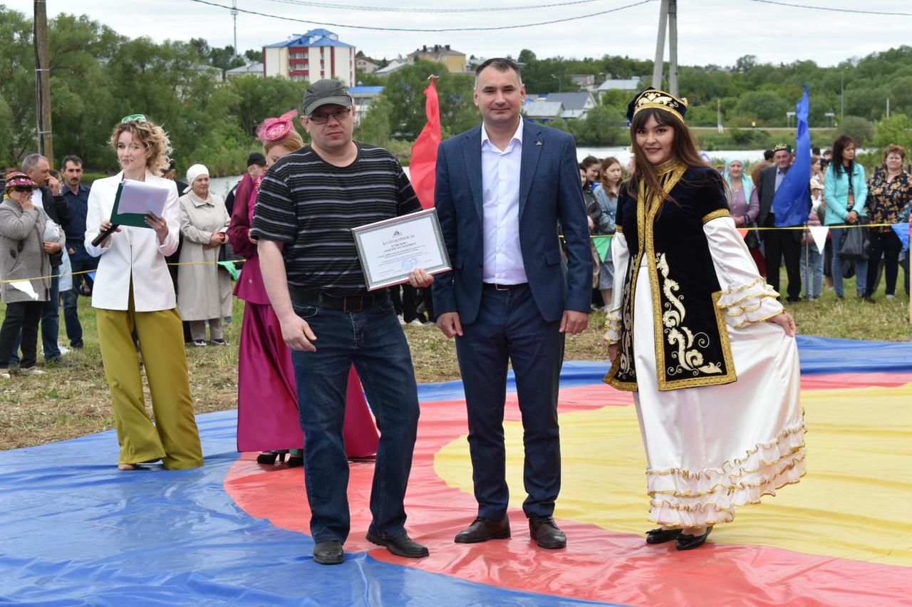 В Ленино-Кокушкино на живописном берегу реки Ушня прошёл Сабантуй