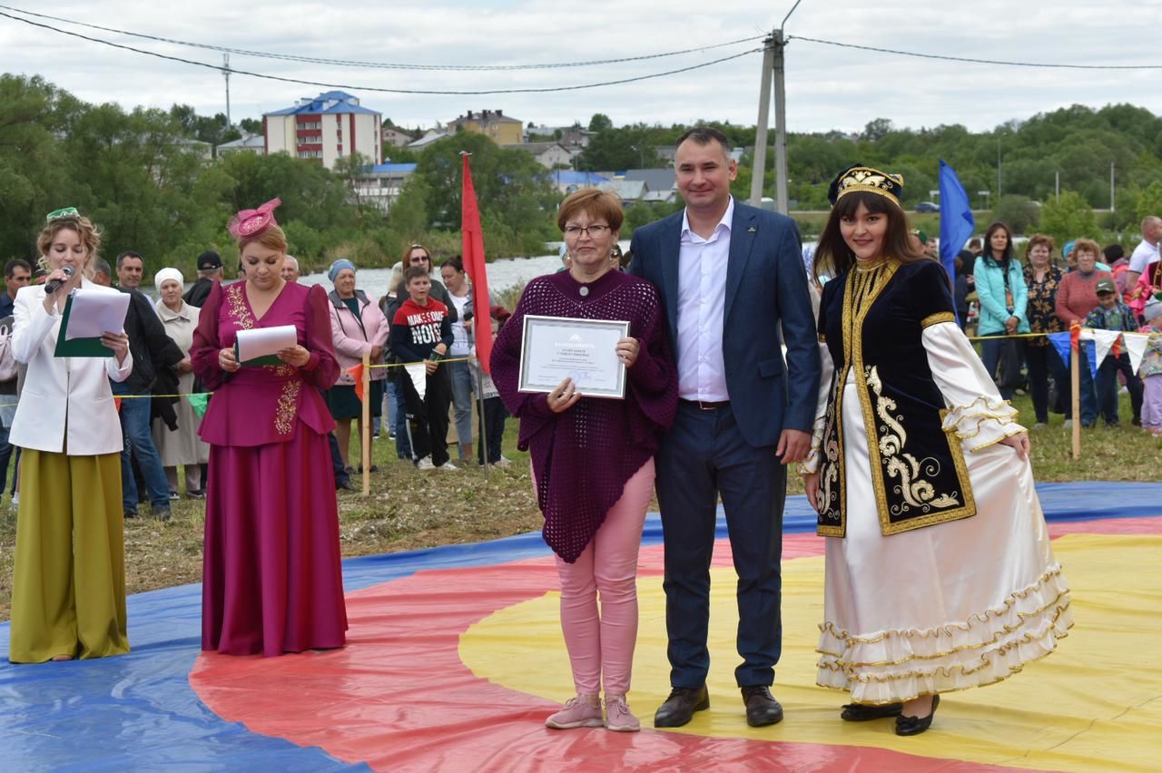 В Ленино-Кокушкино на живописном берегу реки Ушня прошёл Сабантуй