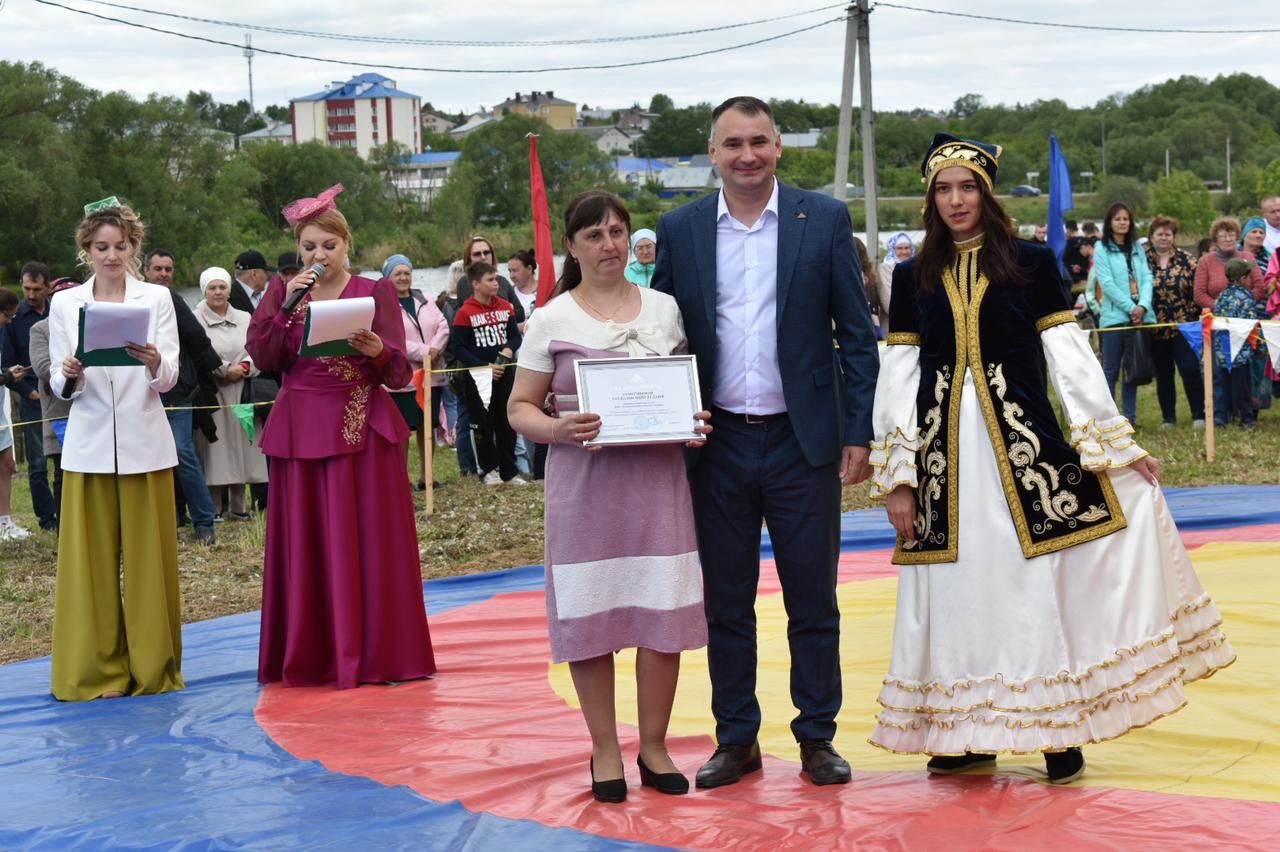 В Ленино-Кокушкино на живописном берегу реки Ушня прошёл Сабантуй