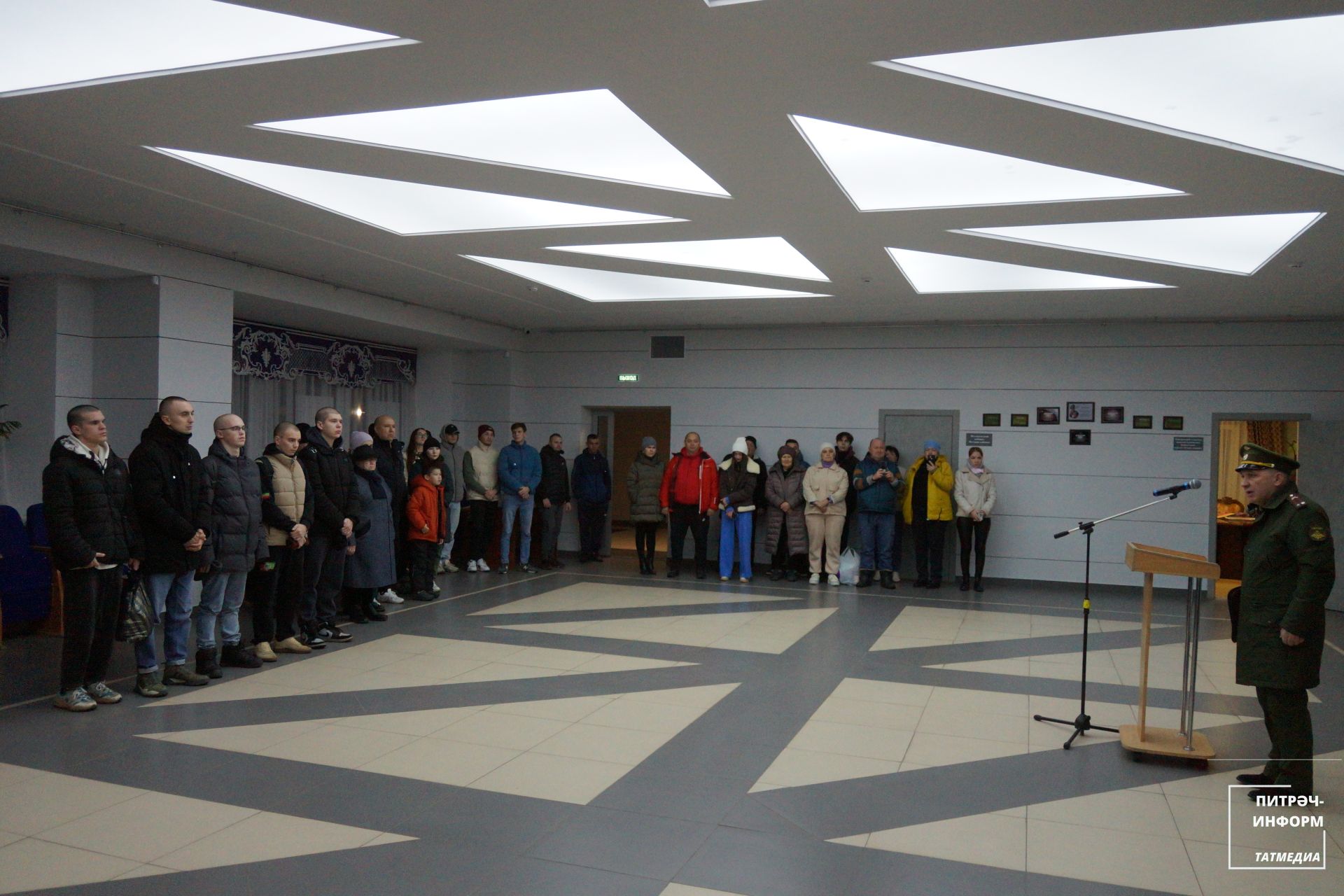 Питрәчтә хәрби хезмәткә чакырылучы биш егетне армиягә озаттылар