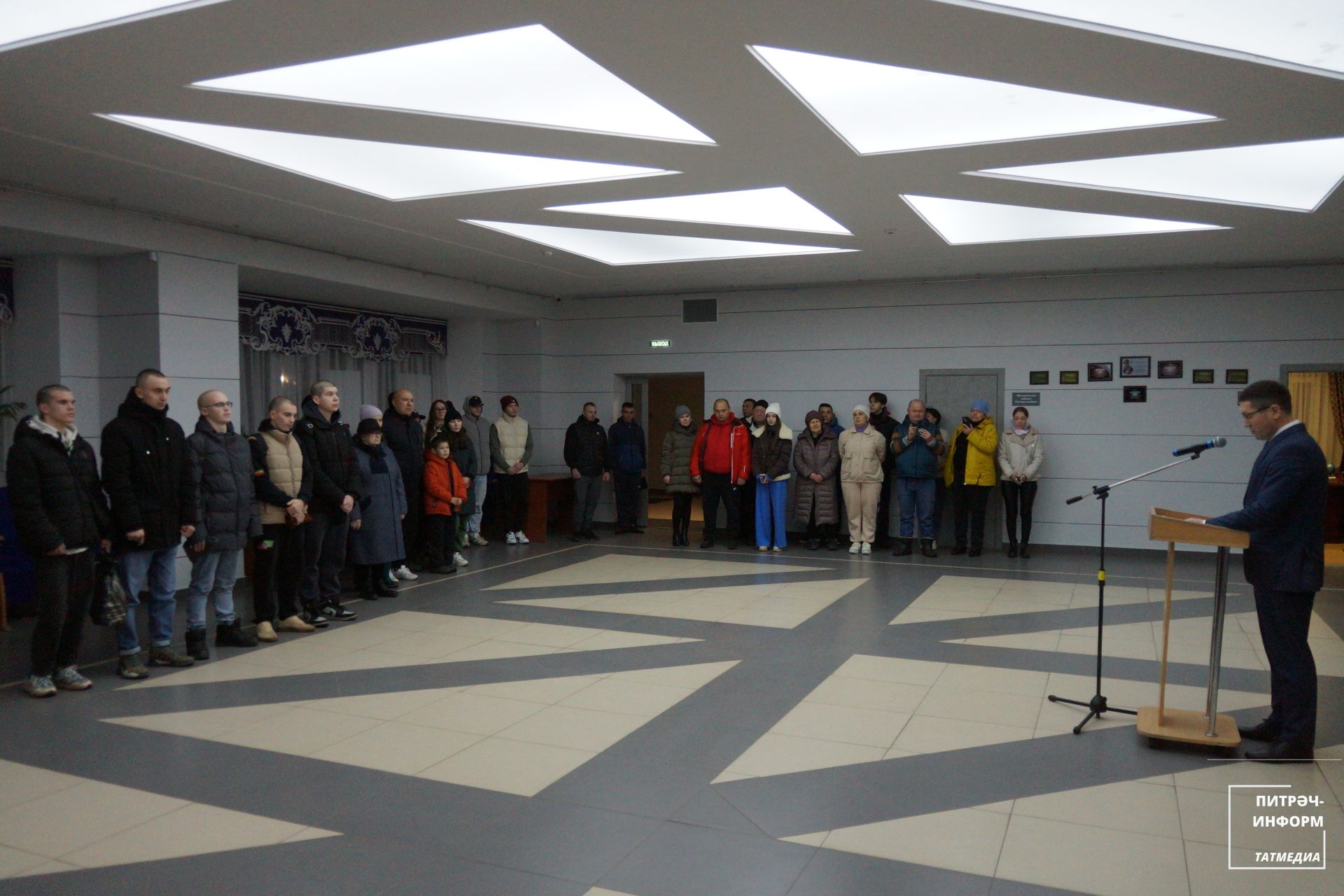 Питрәчтә хәрби хезмәткә чакырылучы биш егетне армиягә озаттылар