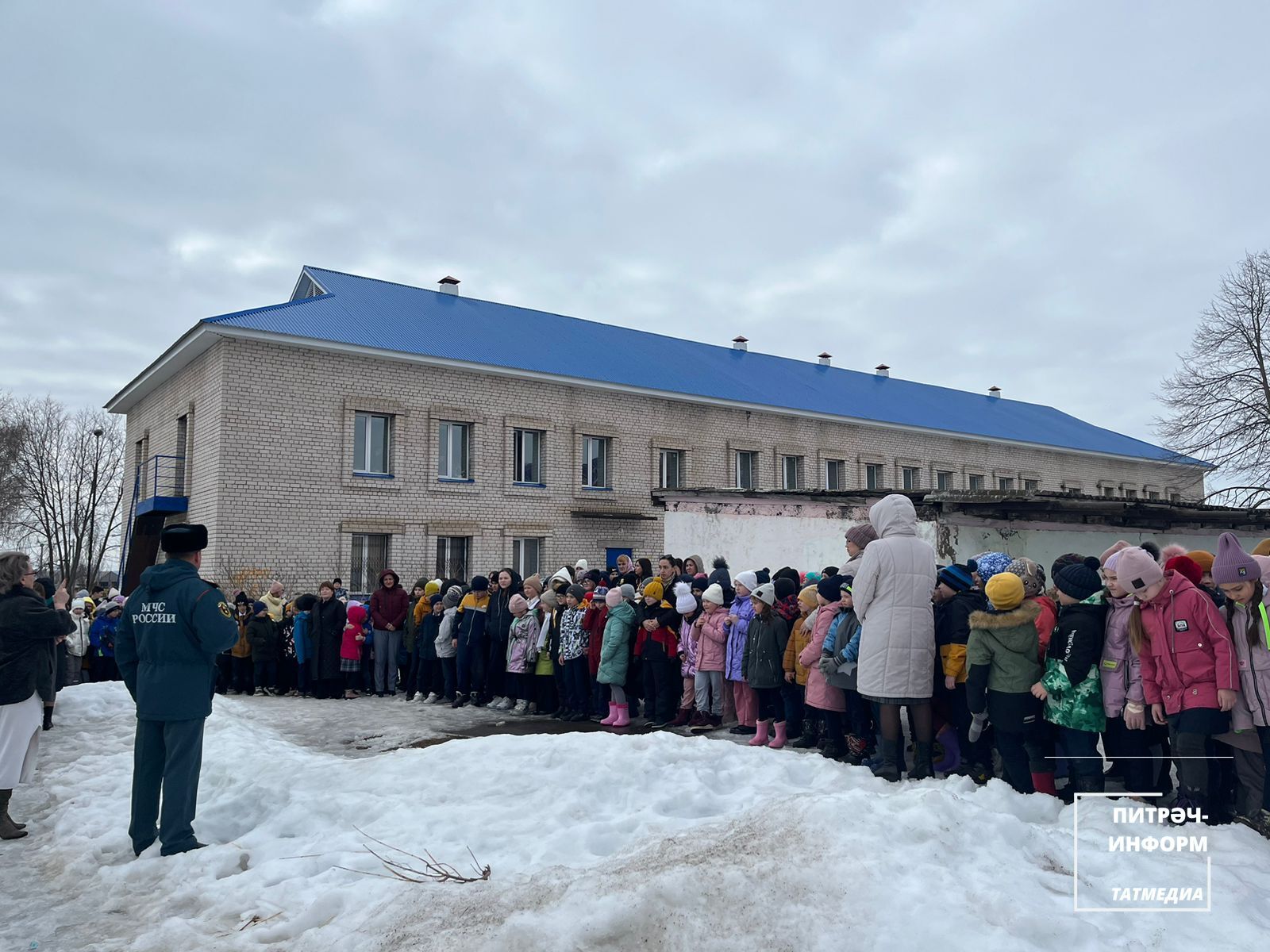 Питрәчнең беренче мәктәбендә янгын куркынычсызлыгы буенча өйрәнүләр узды