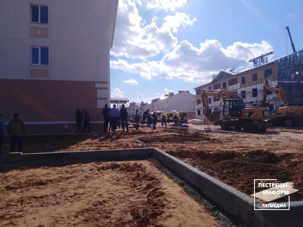 В деревне Куюки обрушилась стена строящегося трёхэтажного дома