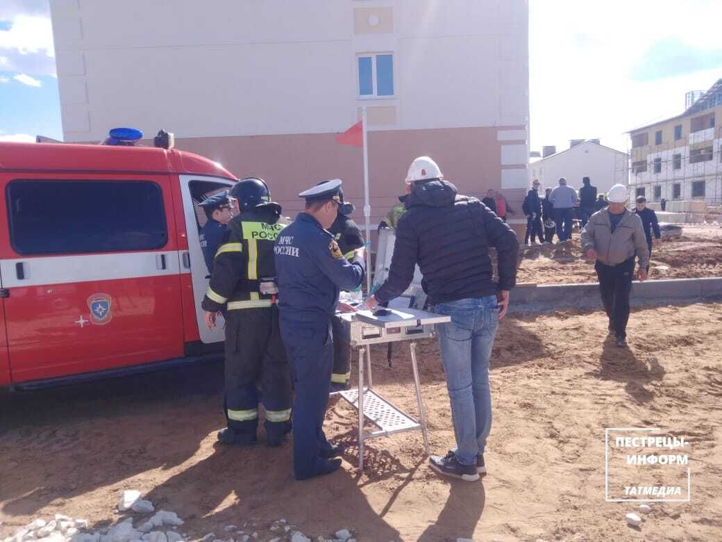 В деревне Куюки обрушилась стена строящегося трёхэтажного дома