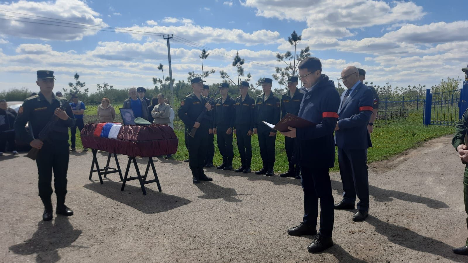 В Пестречинском районе простились с погибшим на СВО Валерием Межва