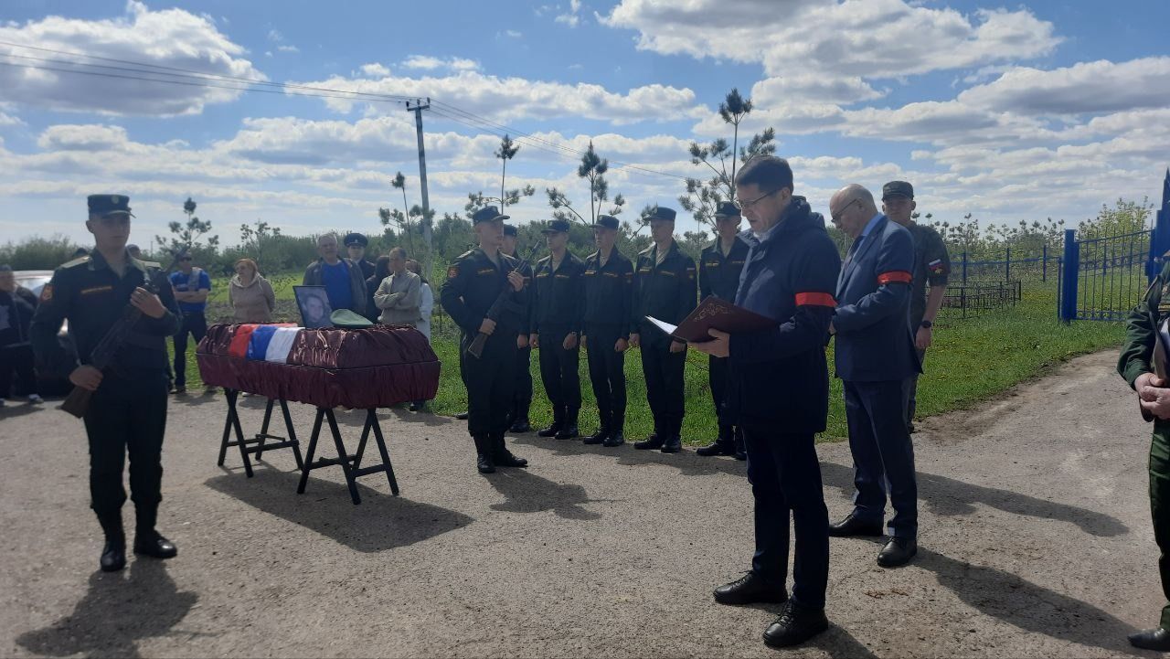 В Пестречинском районе простились с погибшим на СВО Валерием Межва