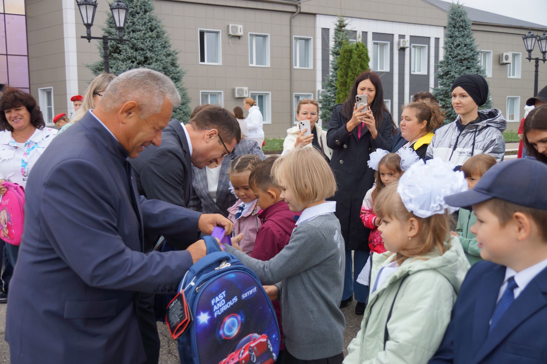 В Пестрецах проша акция «Помоги собраться в школу»