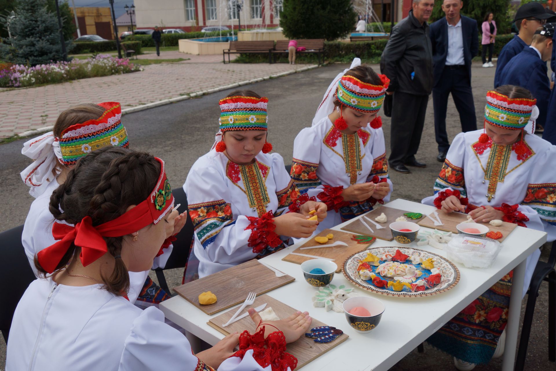 В Пестрецах проша акция «Помоги собраться в школу»