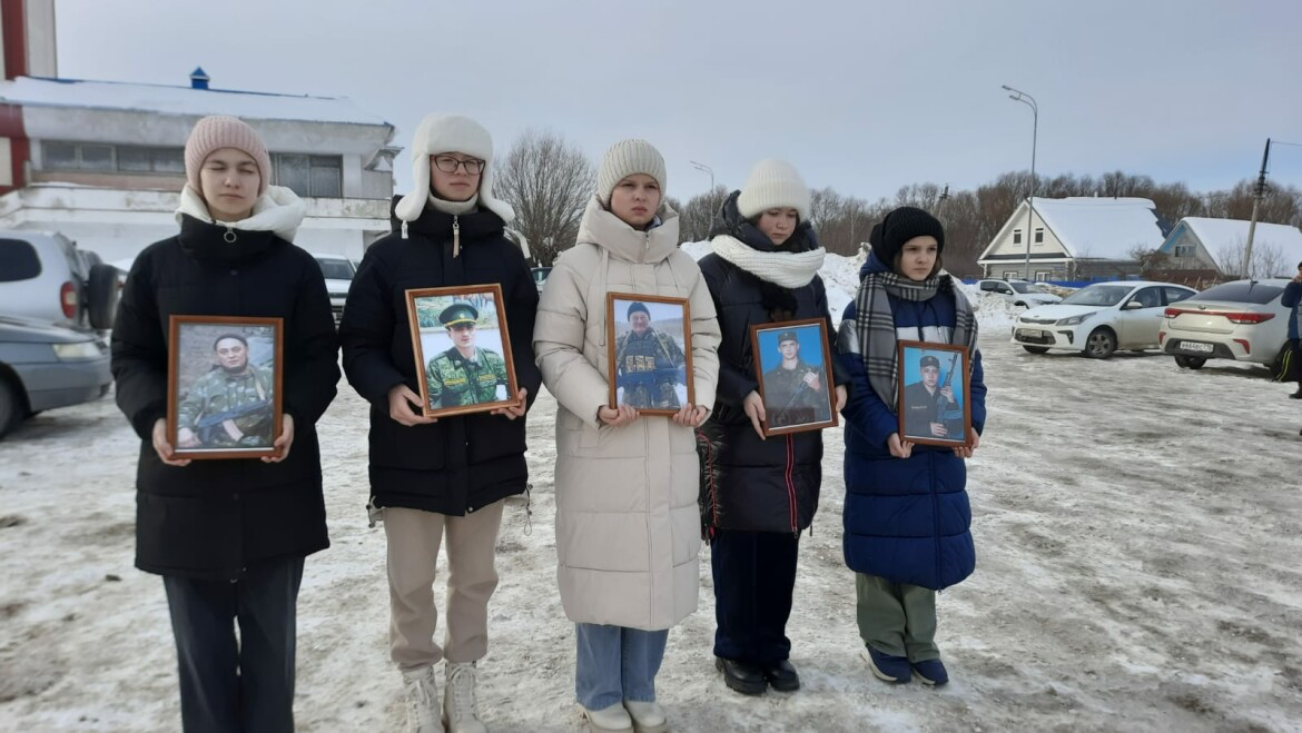 Школьники проехали на лыжах от Ленино-Кокушкино до Пестрецов