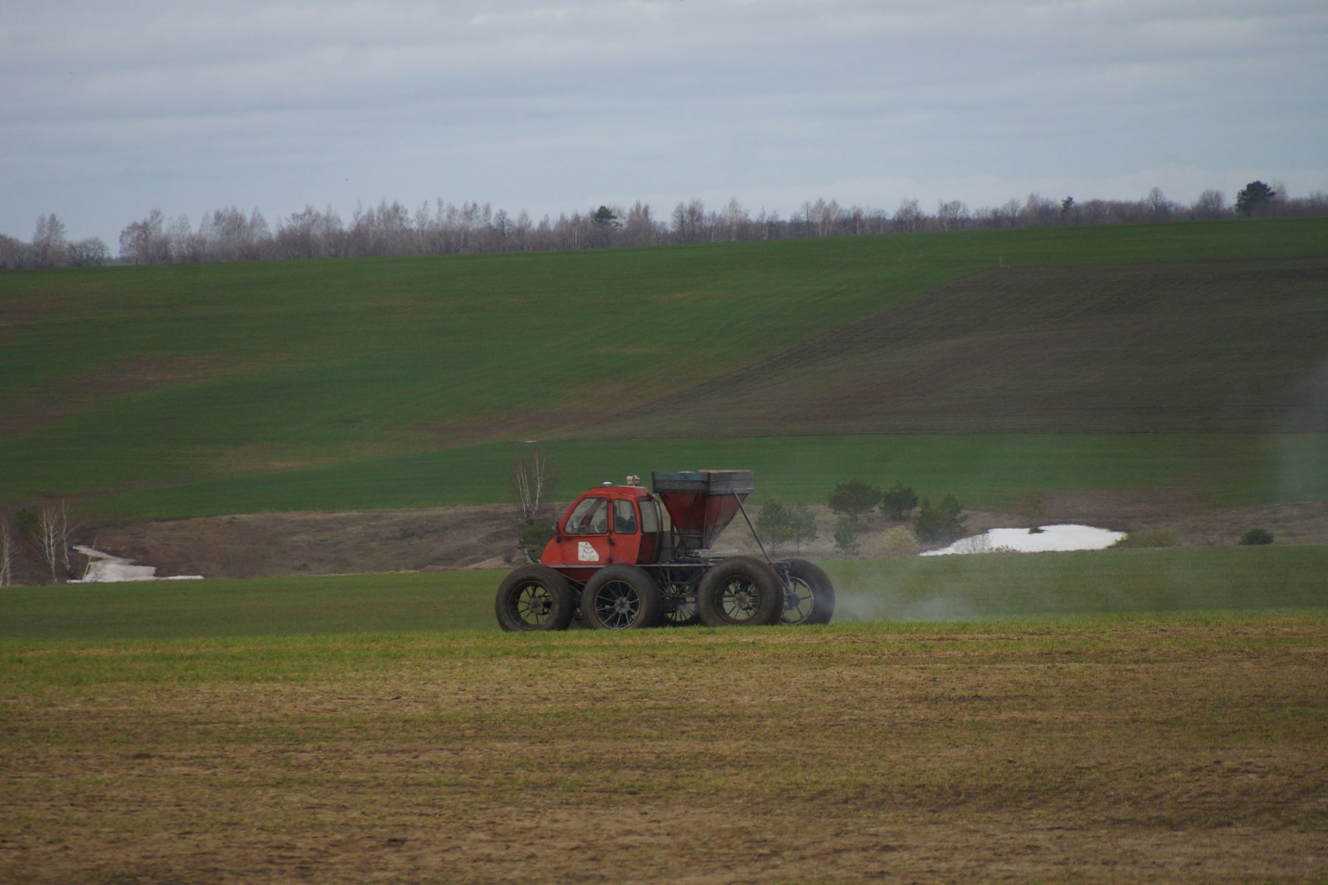 В Пестречинском районе начались весенне-полевые работы