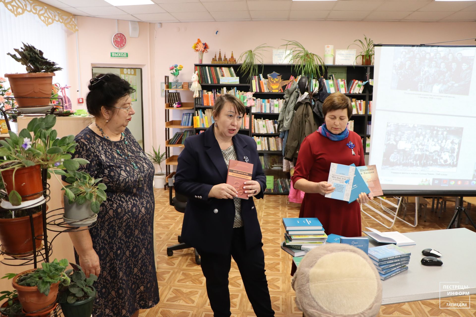 В Ленино-Кокушкино представили книгу к 100-летию школы